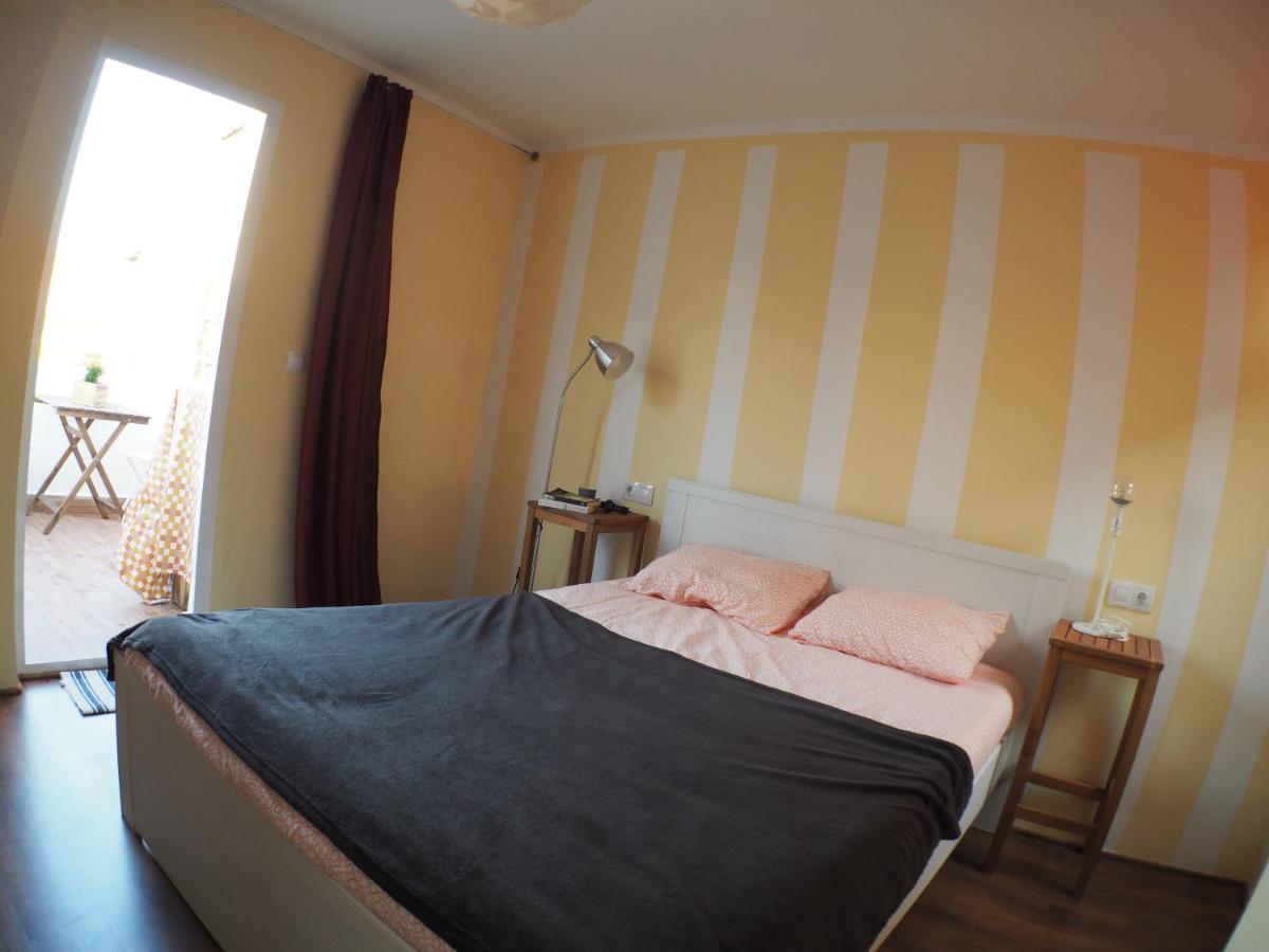 Cosy Appartment W/ Terrace In The Old City Centre มาลากา ภายนอก รูปภาพ